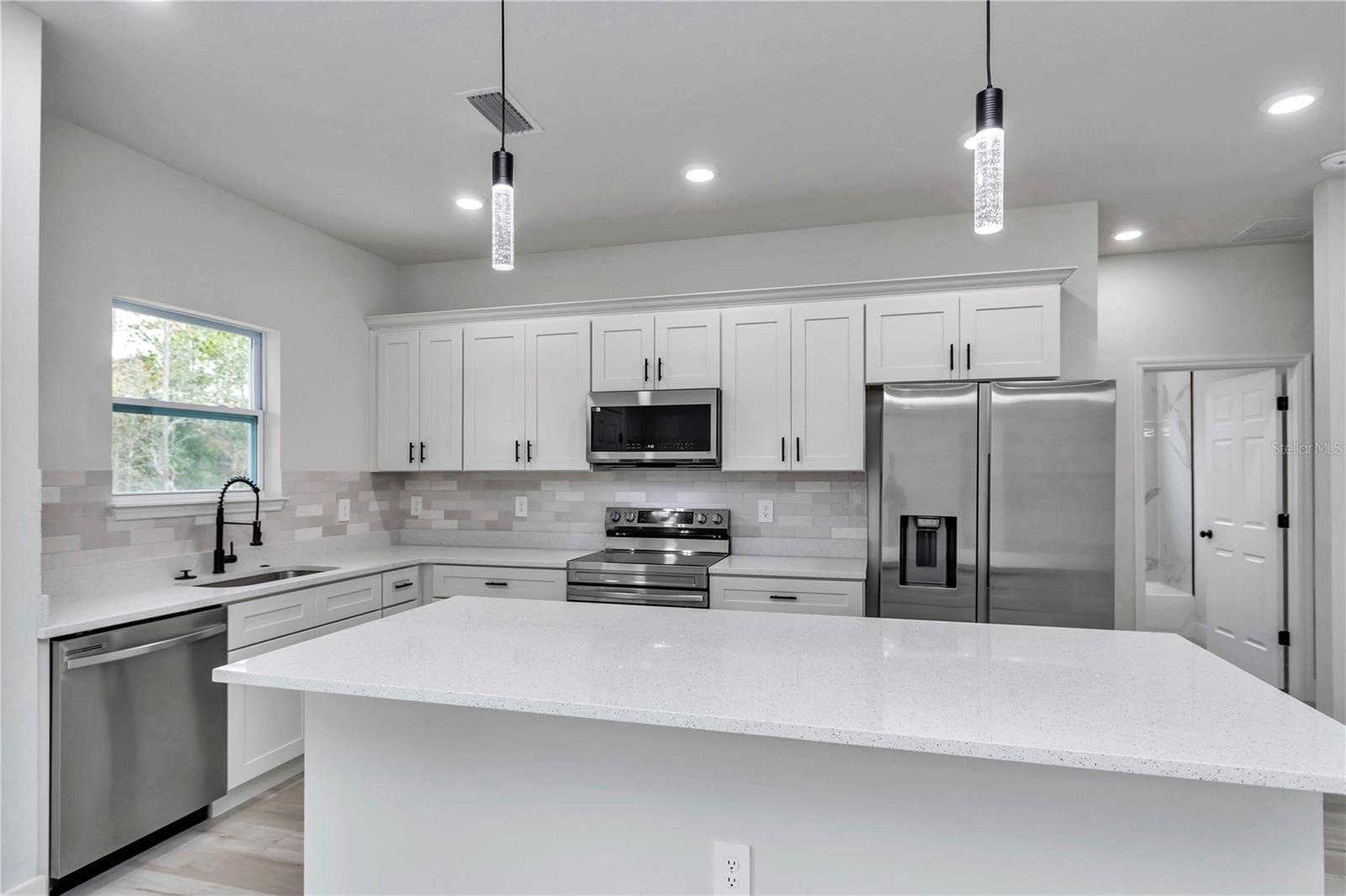 Image 14 of 38 For 7182 Outrigger Terrace