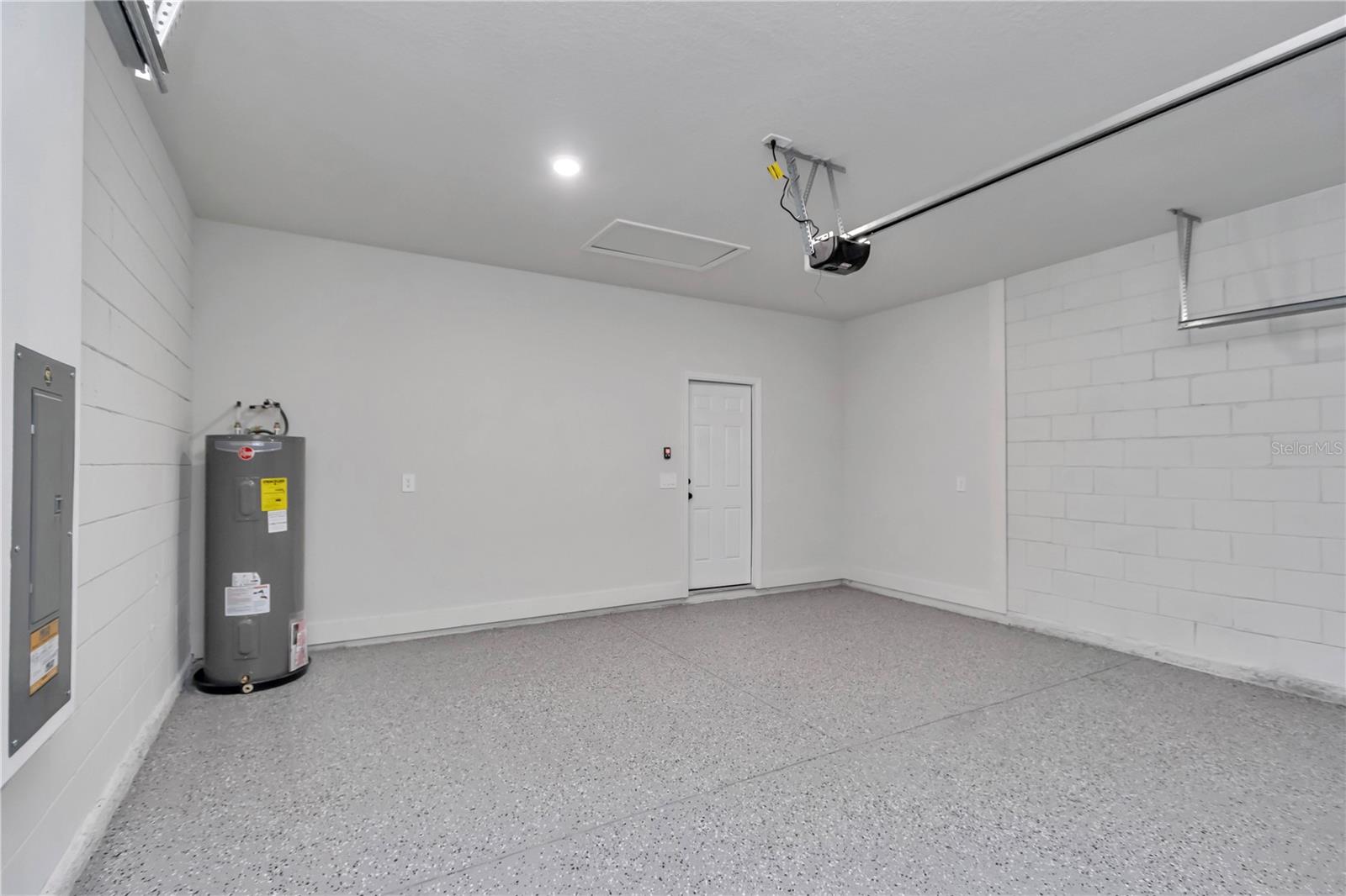 Image 31 of 38 For 7182 Outrigger Terrace