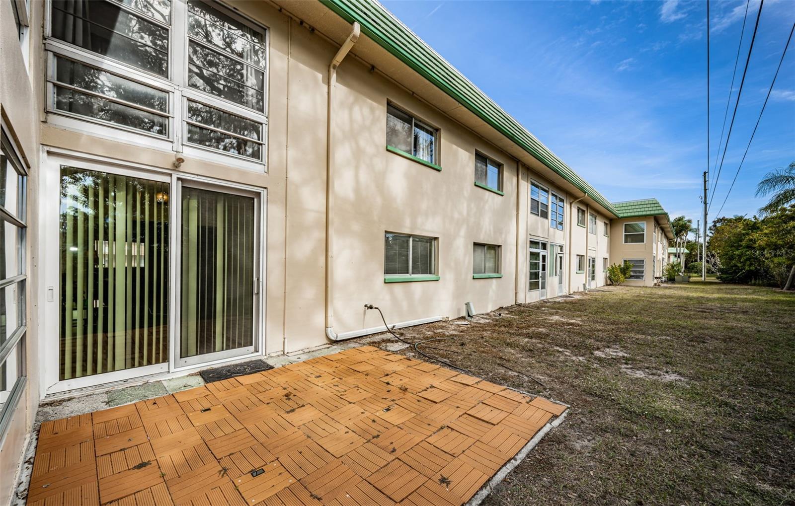 Image 22 of 31 For 2001 Greenbriar Boulevard 7