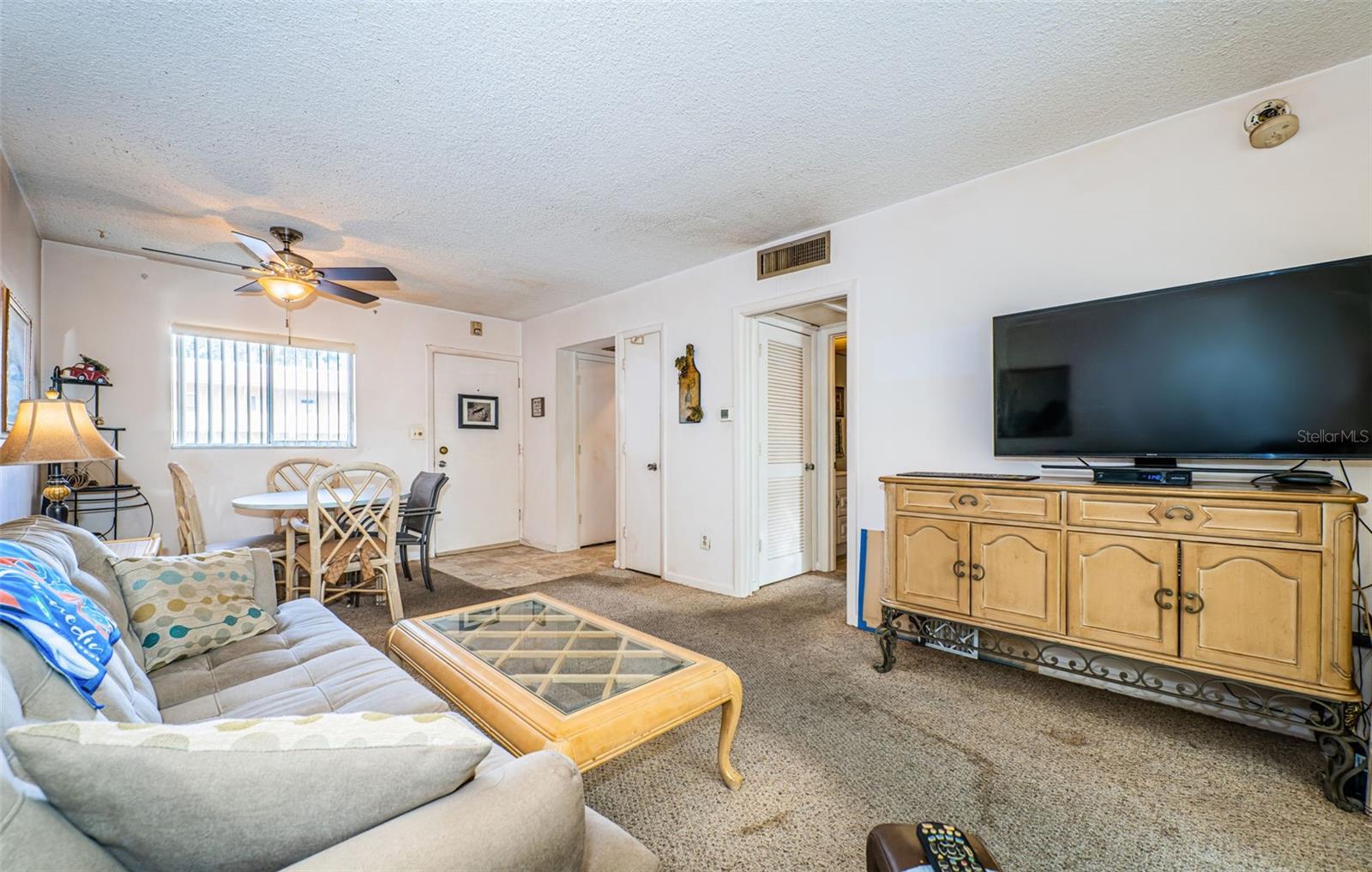 Image 8 of 31 For 2001 Greenbriar Boulevard 7