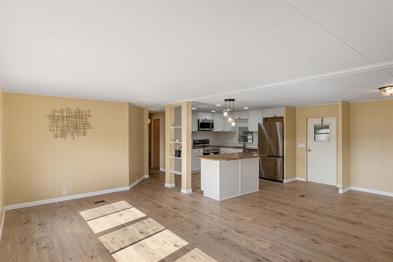 Image 12 of 39 For 7409 Eastern Circle Drive