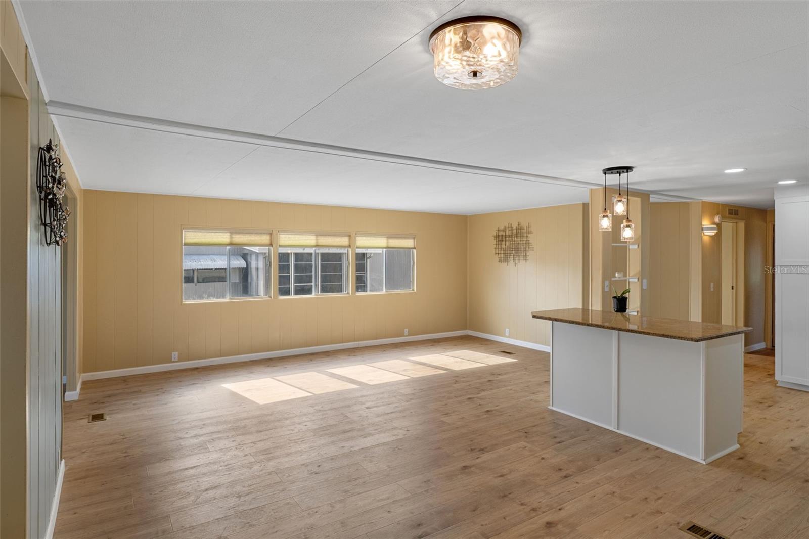 Image 6 of 39 For 7409 Eastern Circle Drive