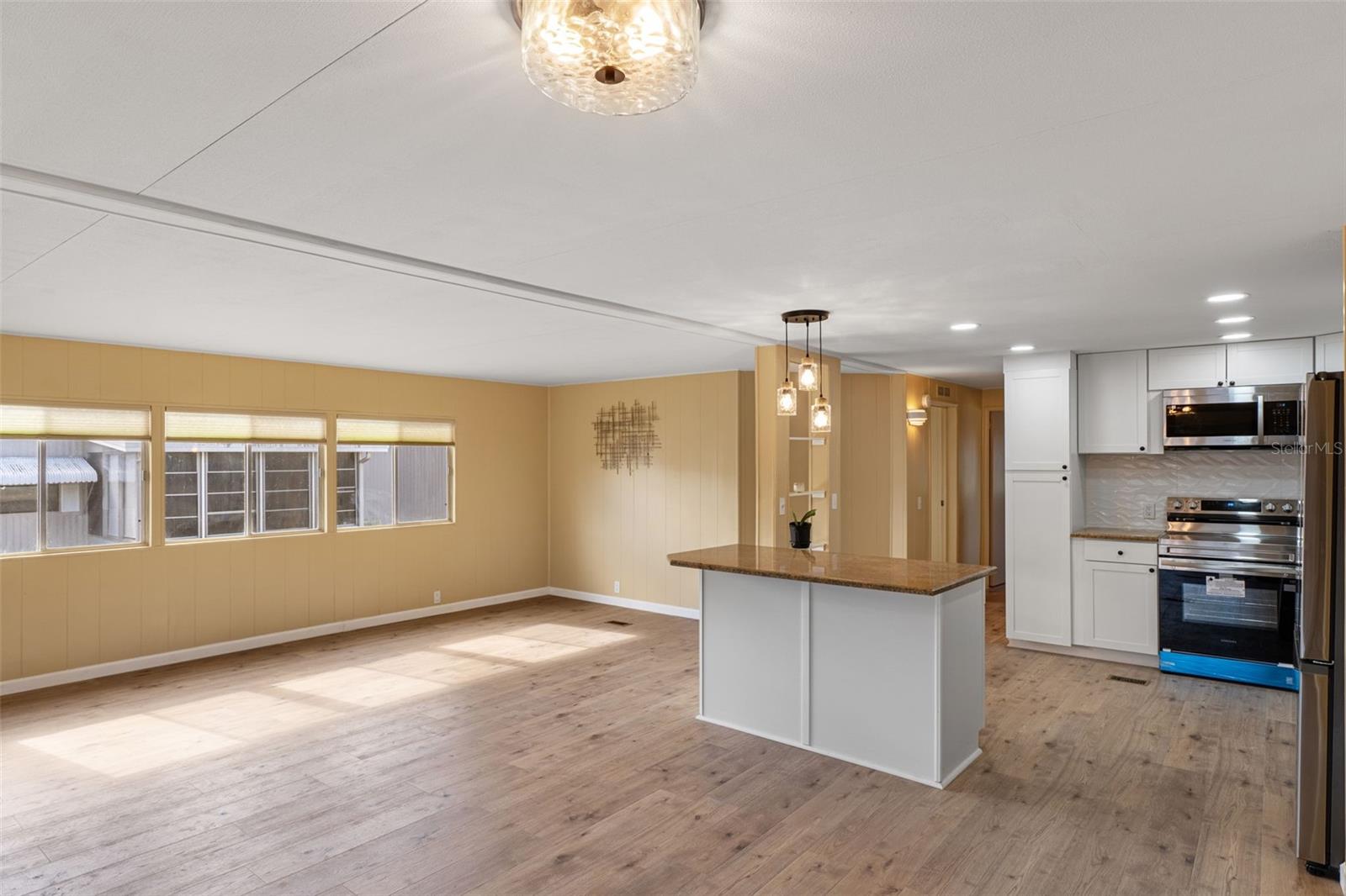 Image 7 of 39 For 7409 Eastern Circle Drive