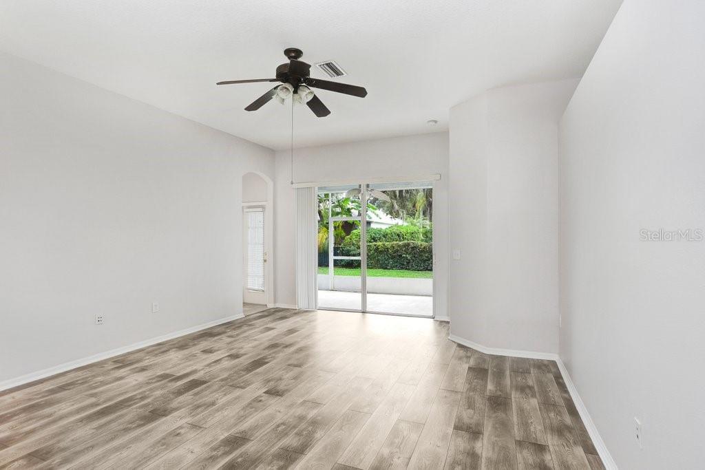 Image 20 of 52 For 15451 Martinmeadow Drive