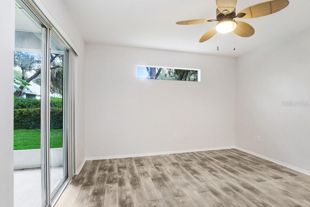 Image 22 of 52 For 15451 Martinmeadow Drive