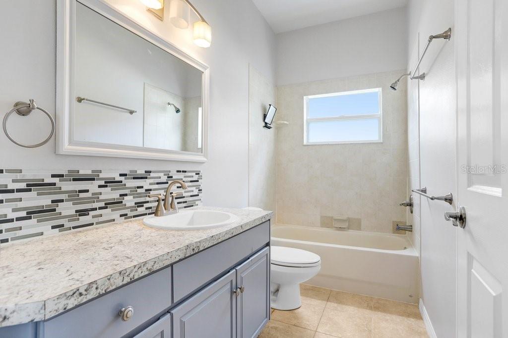 Image 26 of 52 For 15451 Martinmeadow Drive