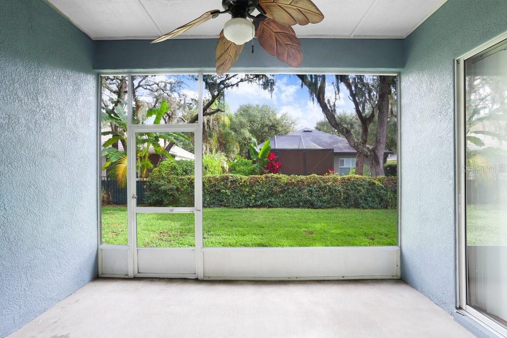 Image 29 of 52 For 15451 Martinmeadow Drive