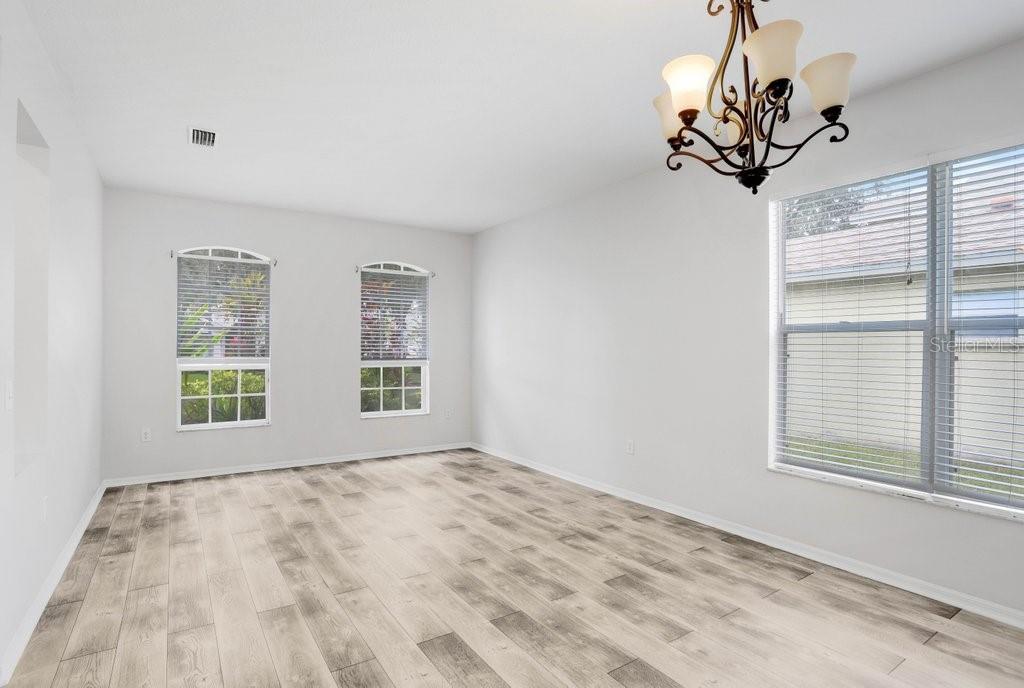 Image 8 of 52 For 15451 Martinmeadow Drive