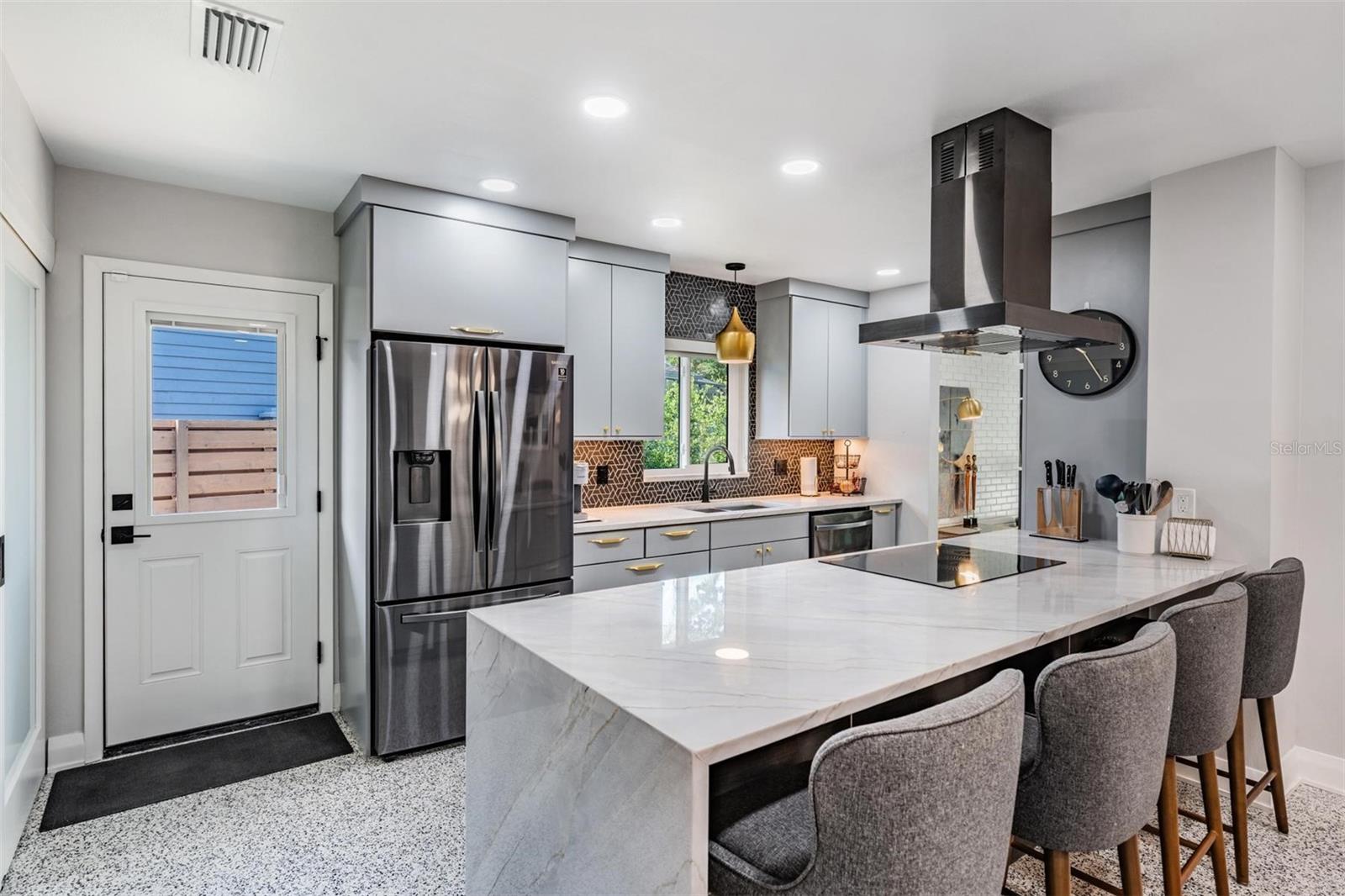 Image 10 of 42 For 4130 River View Avenue