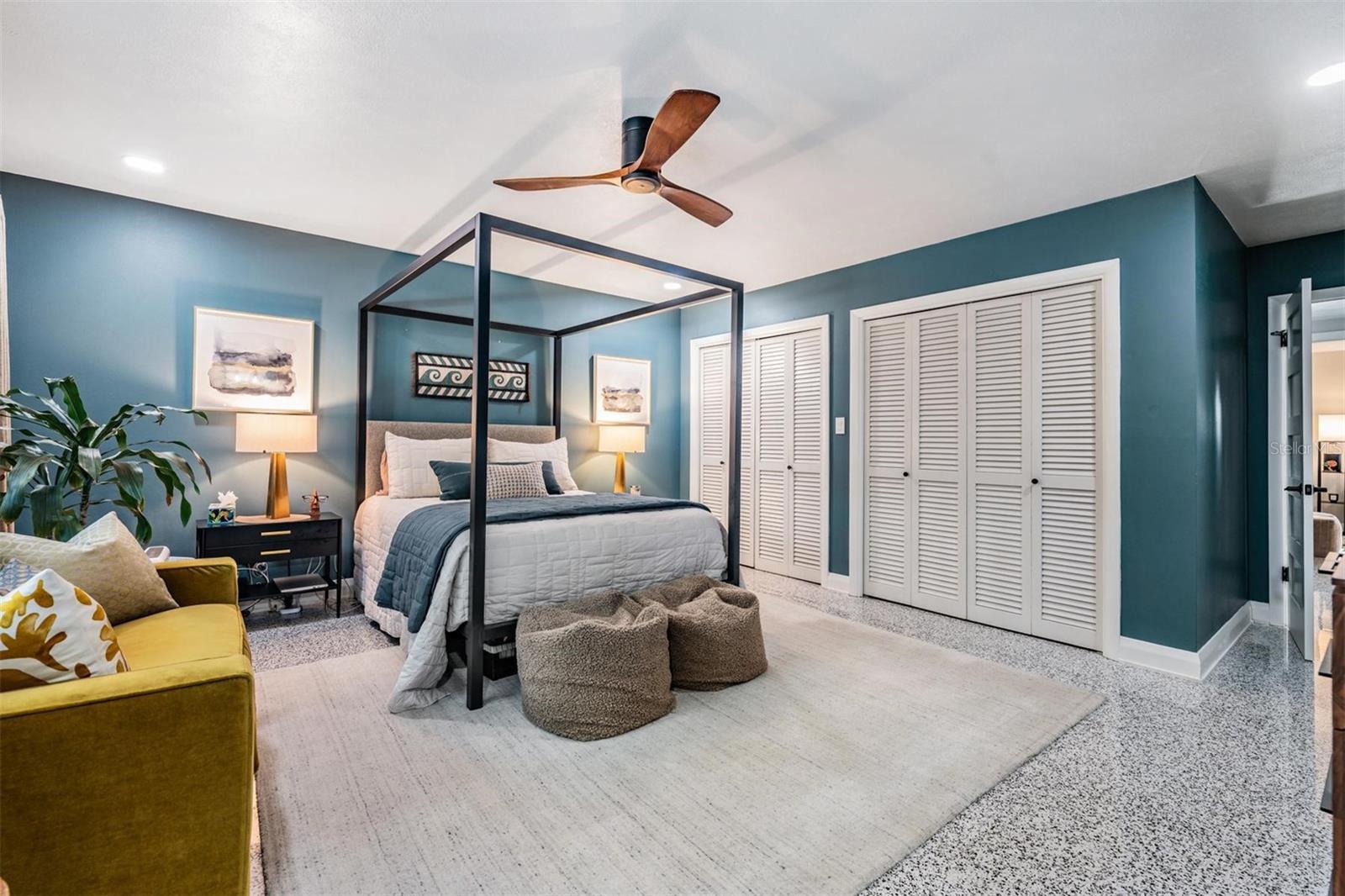 Image 19 of 42 For 4130 River View Avenue