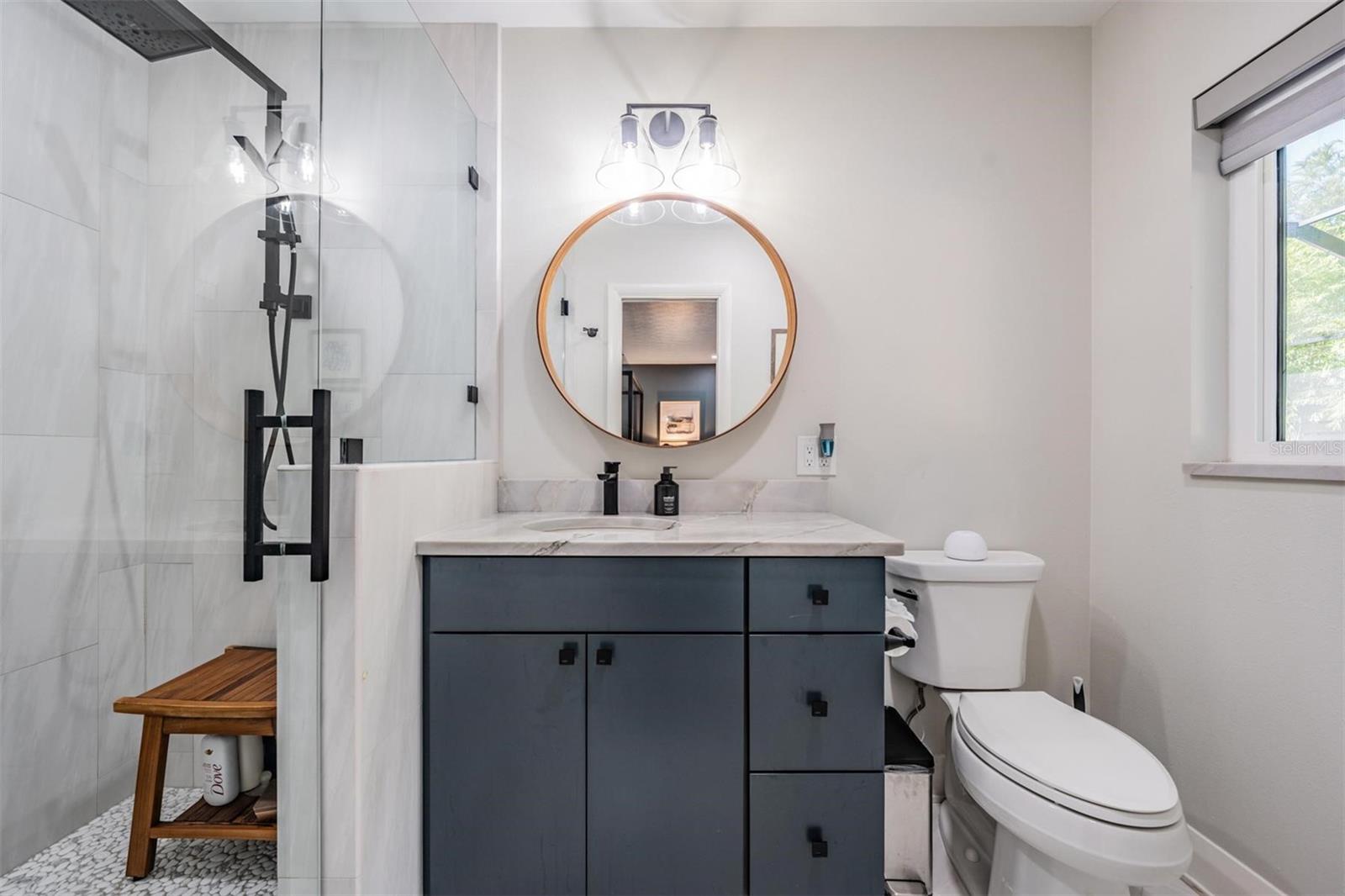 Image 21 of 42 For 4130 River View Avenue