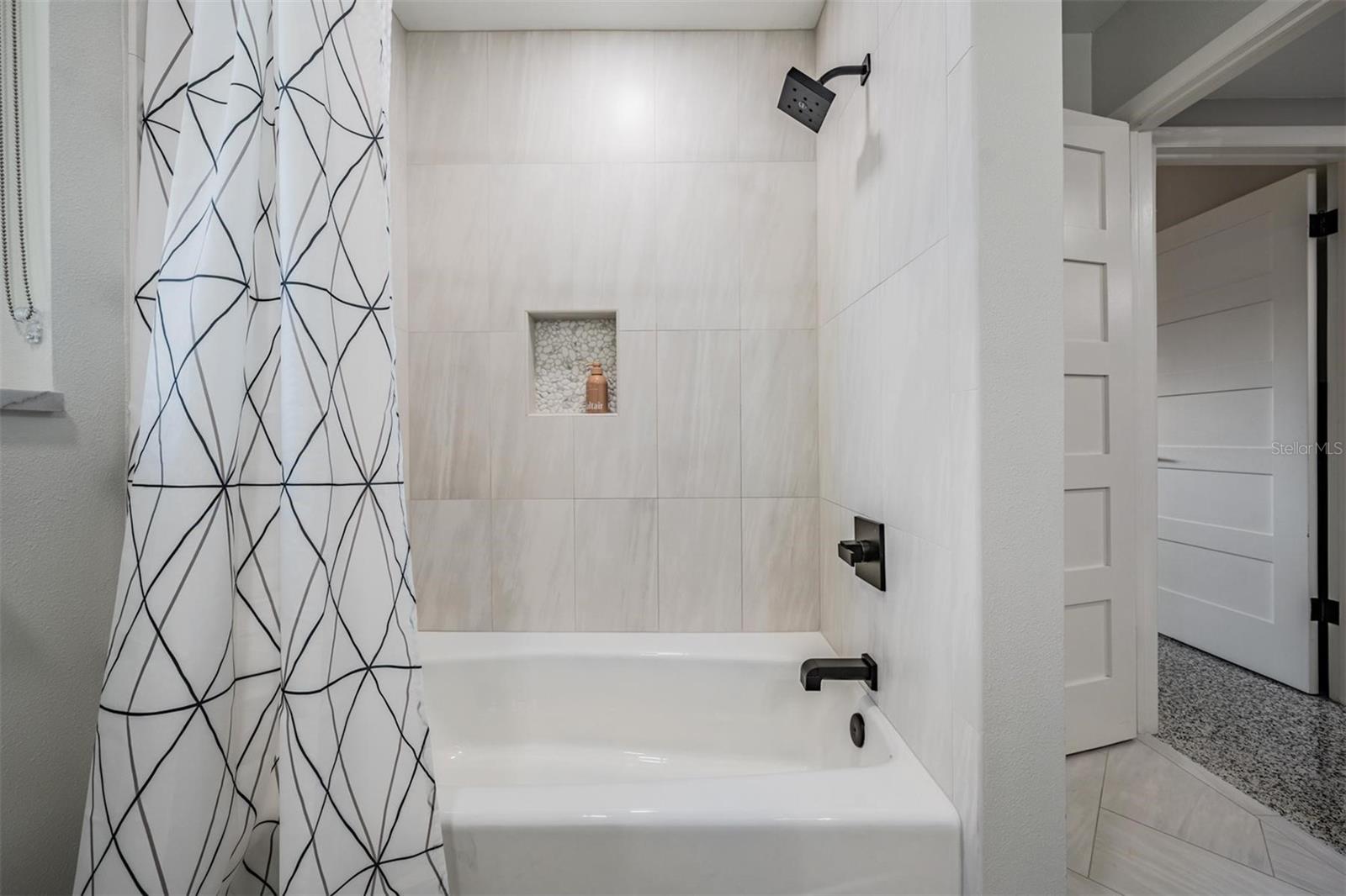 Image 26 of 42 For 4130 River View Avenue