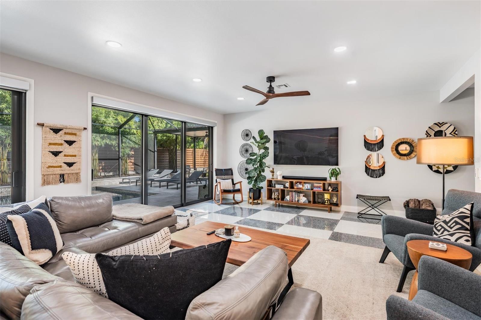 Image 7 of 42 For 4130 River View Avenue