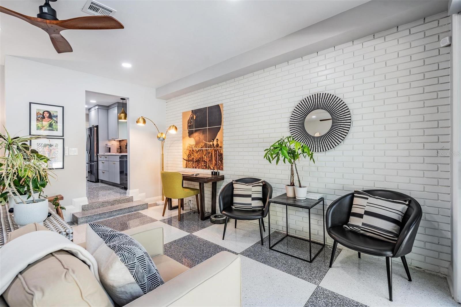 Image 8 of 42 For 4130 River View Avenue