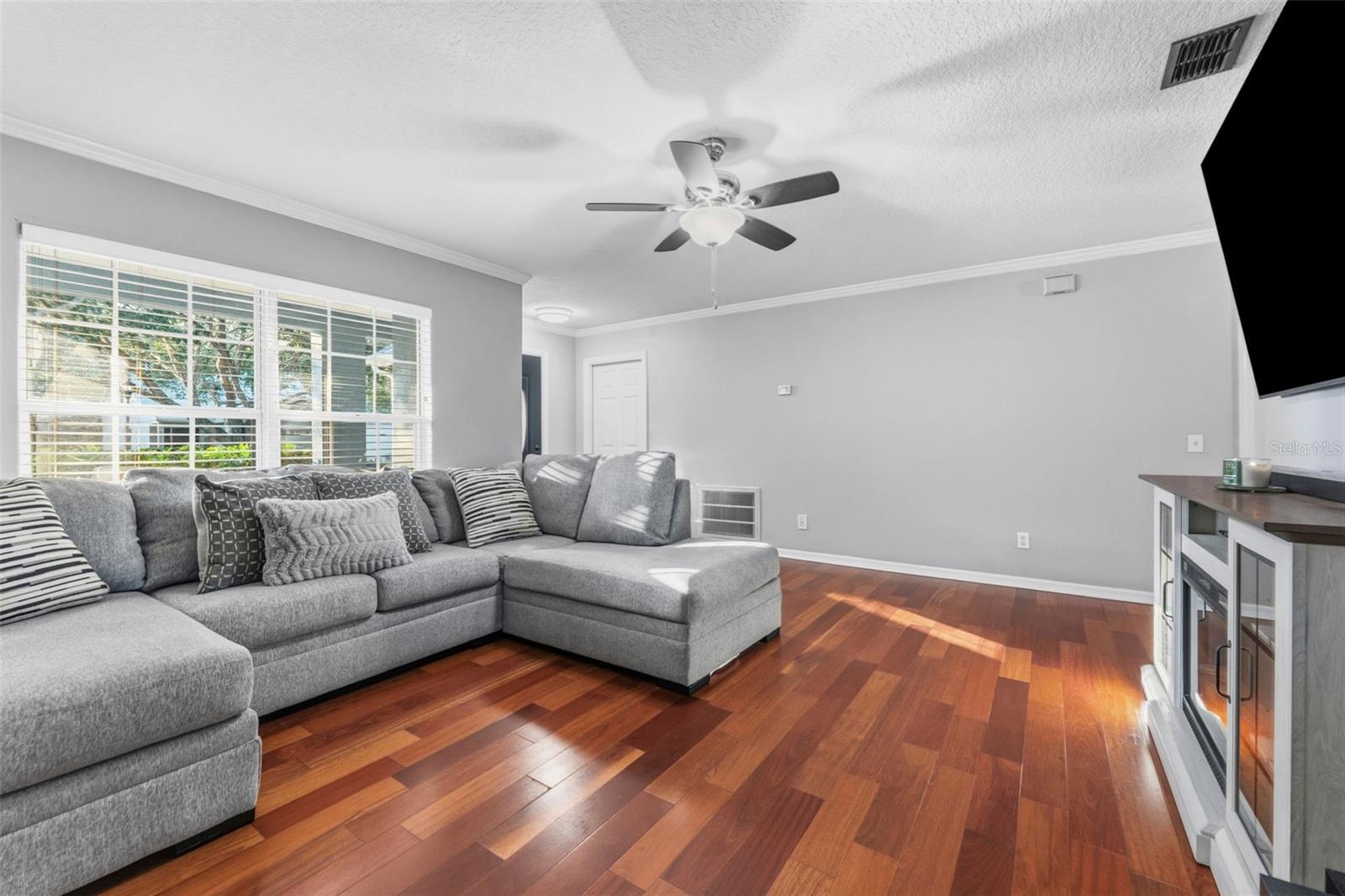 Image 5 of 30 For 15005 Deer Meadow Drive