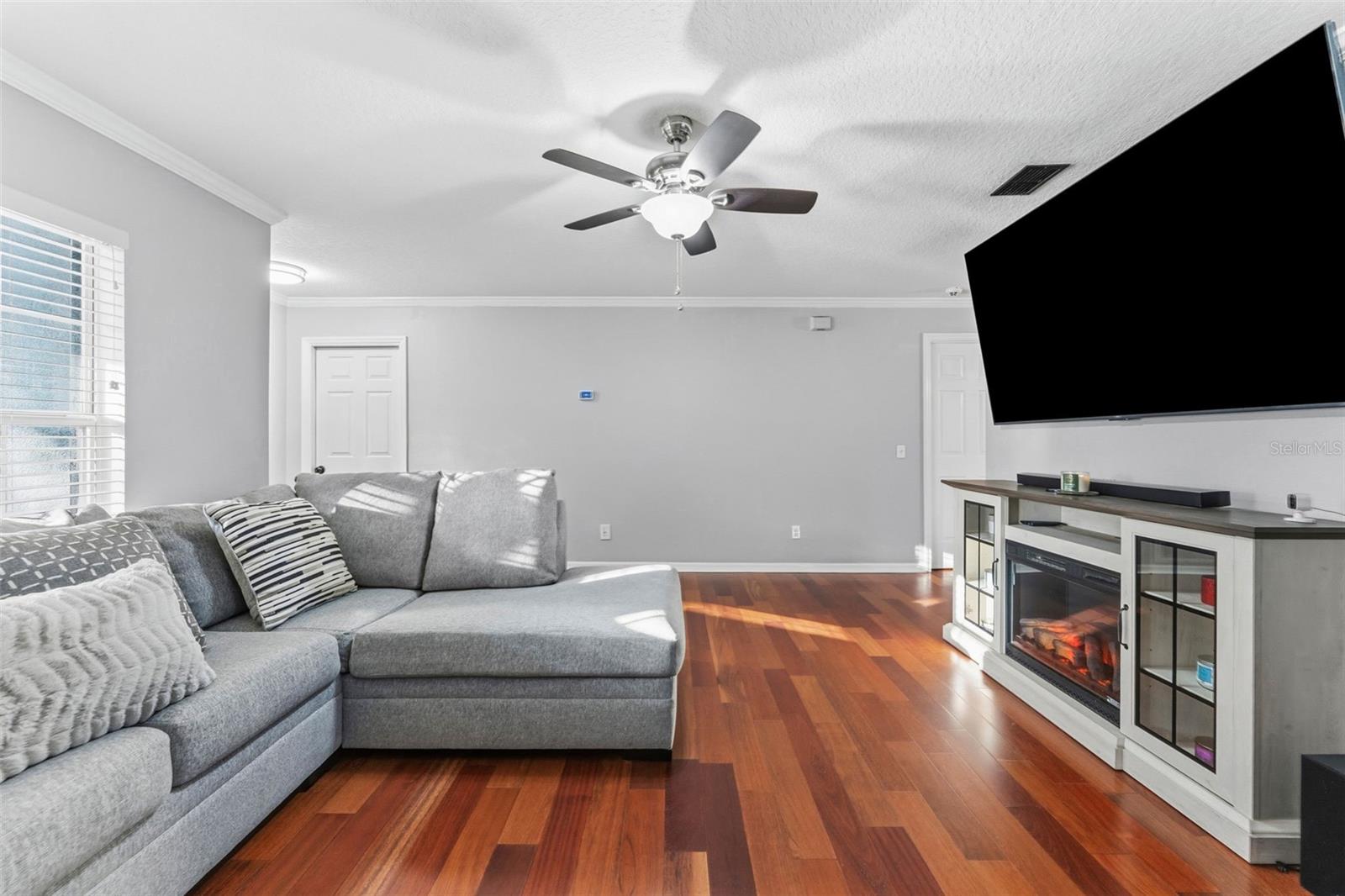 Image 6 of 30 For 15005 Deer Meadow Drive