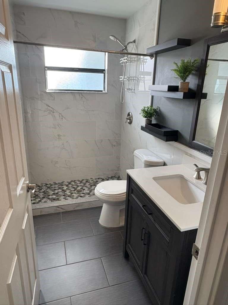 Image 9 of 23 For 706 4th Street