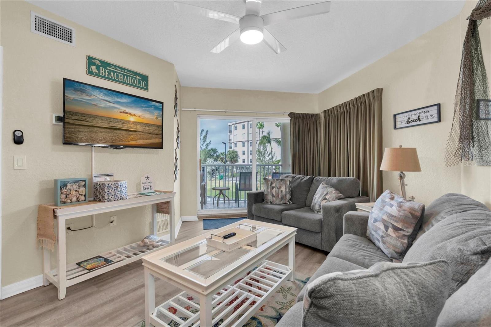 Image 13 of 39 For 12000 Gulf Boulevard 207n