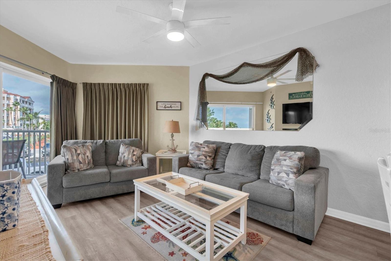 Image 14 of 39 For 12000 Gulf Boulevard 207n