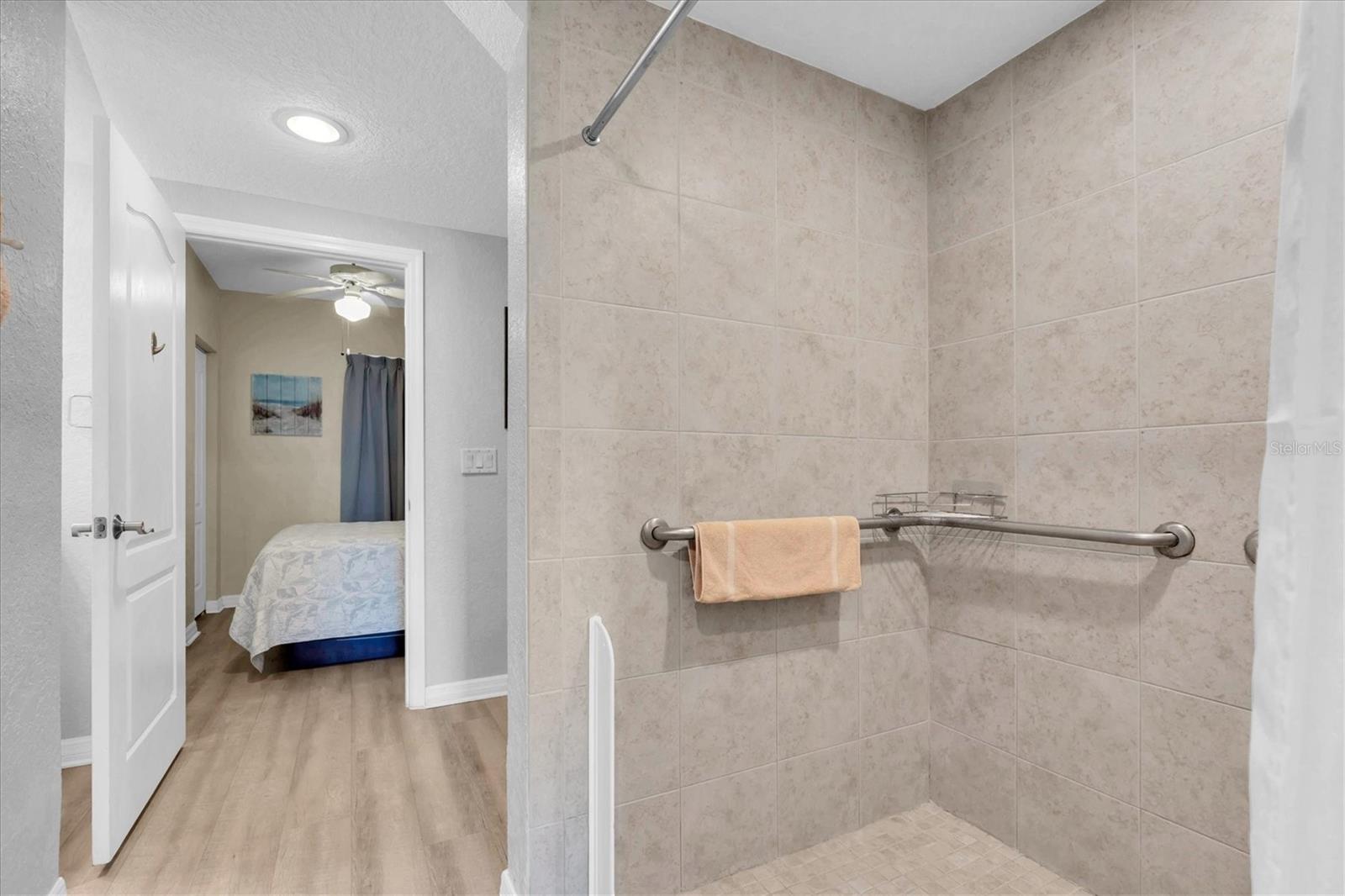 Image 21 of 39 For 12000 Gulf Boulevard 207n