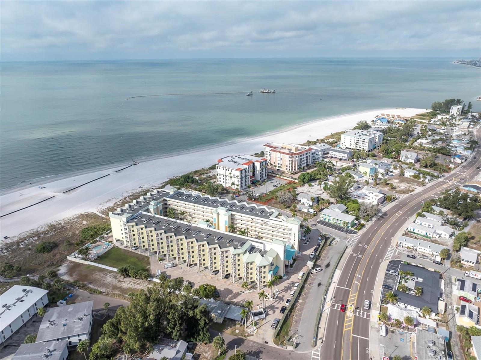 Image 35 of 39 For 12000 Gulf Boulevard 207n