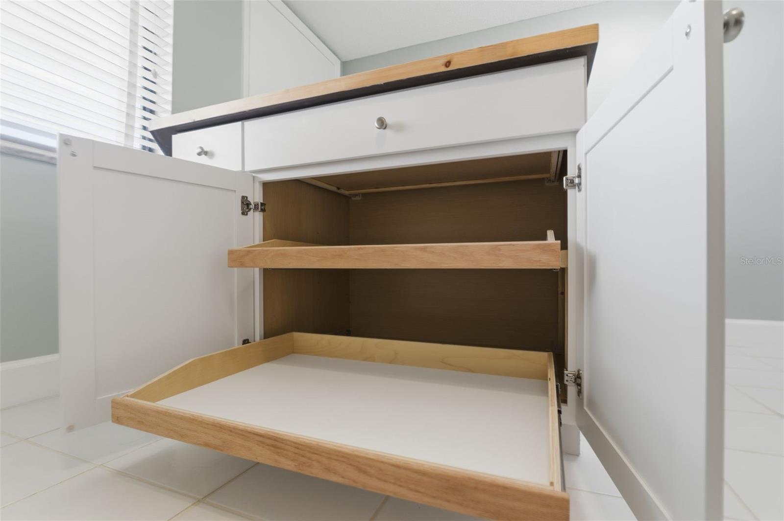 Image 12 of 49 For 219 Caryl Way 219