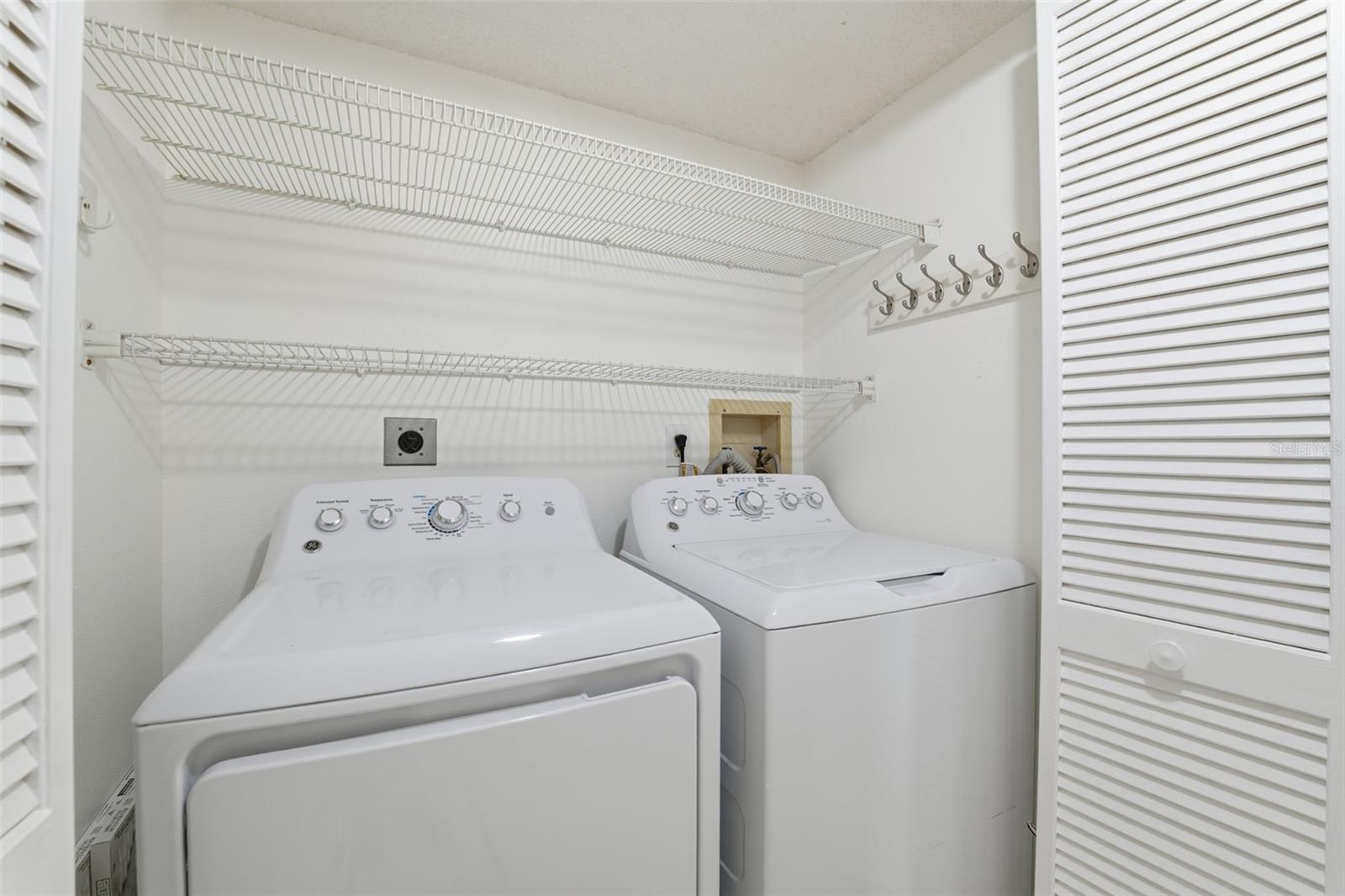 Image 25 of 49 For 219 Caryl Way 219