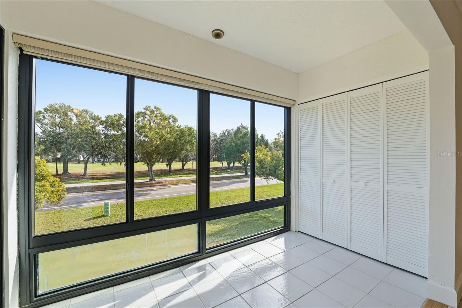 Image 26 of 49 For 219 Caryl Way 219