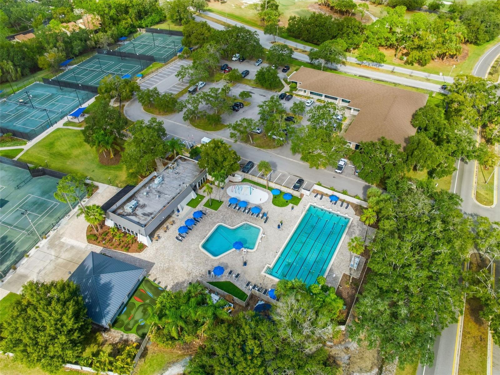 Image 36 of 49 For 219 Caryl Way 219