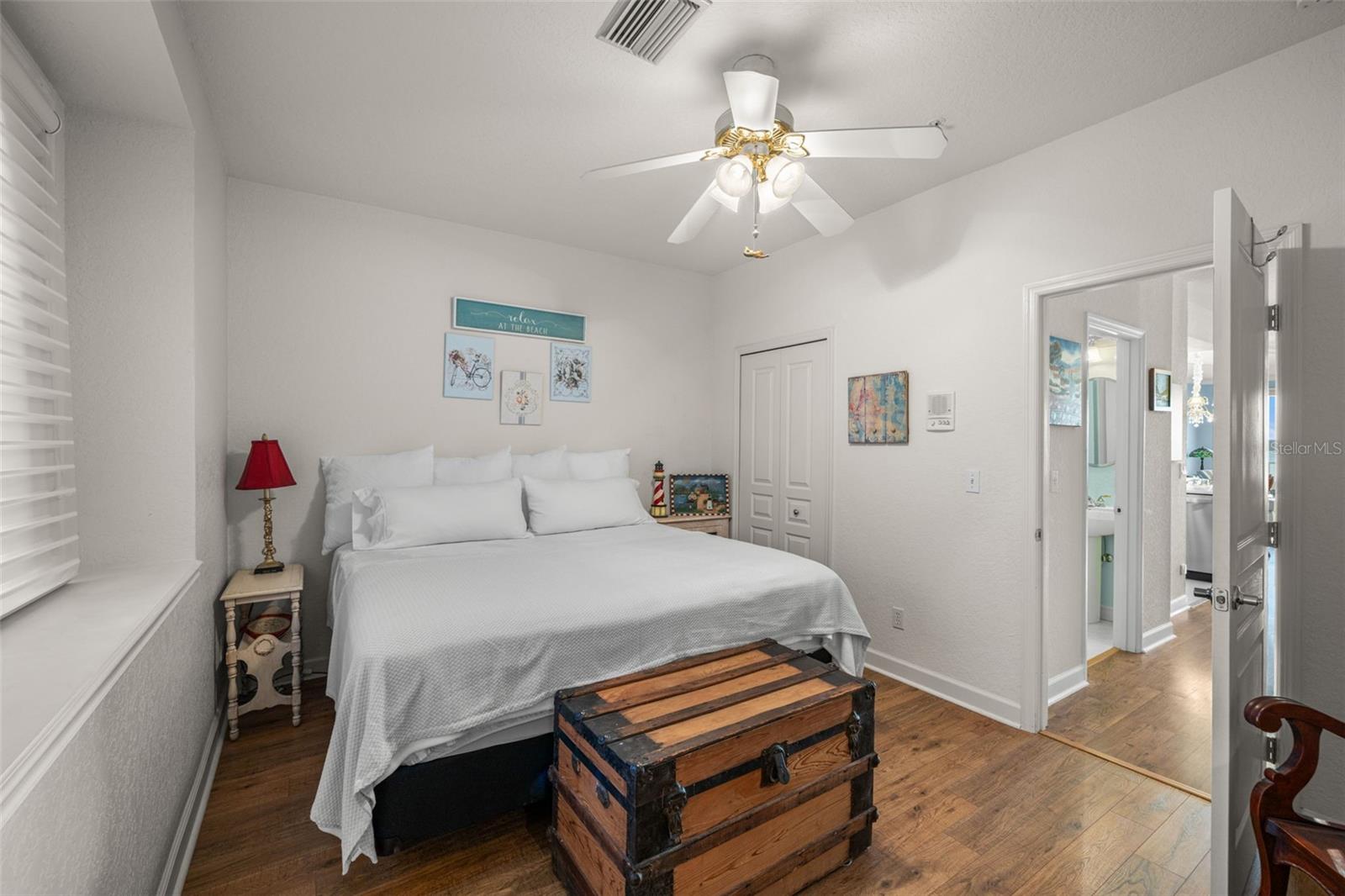 Listing photo id 16 for 152 Brent Circle