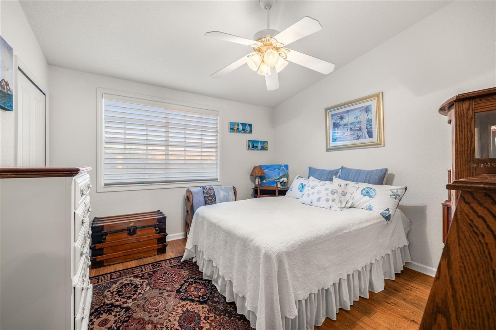 Listing photo id 28 for 152 Brent Circle