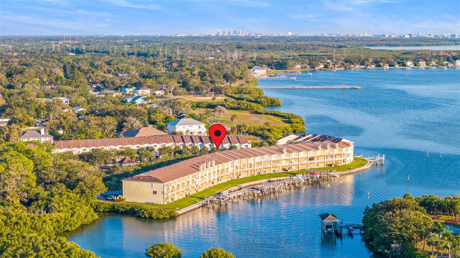 Listing photo id 49 for 152 Brent Circle