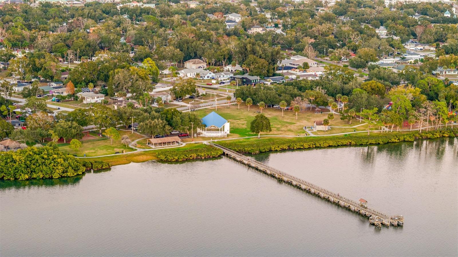 Listing photo id 65 for 152 Brent Circle