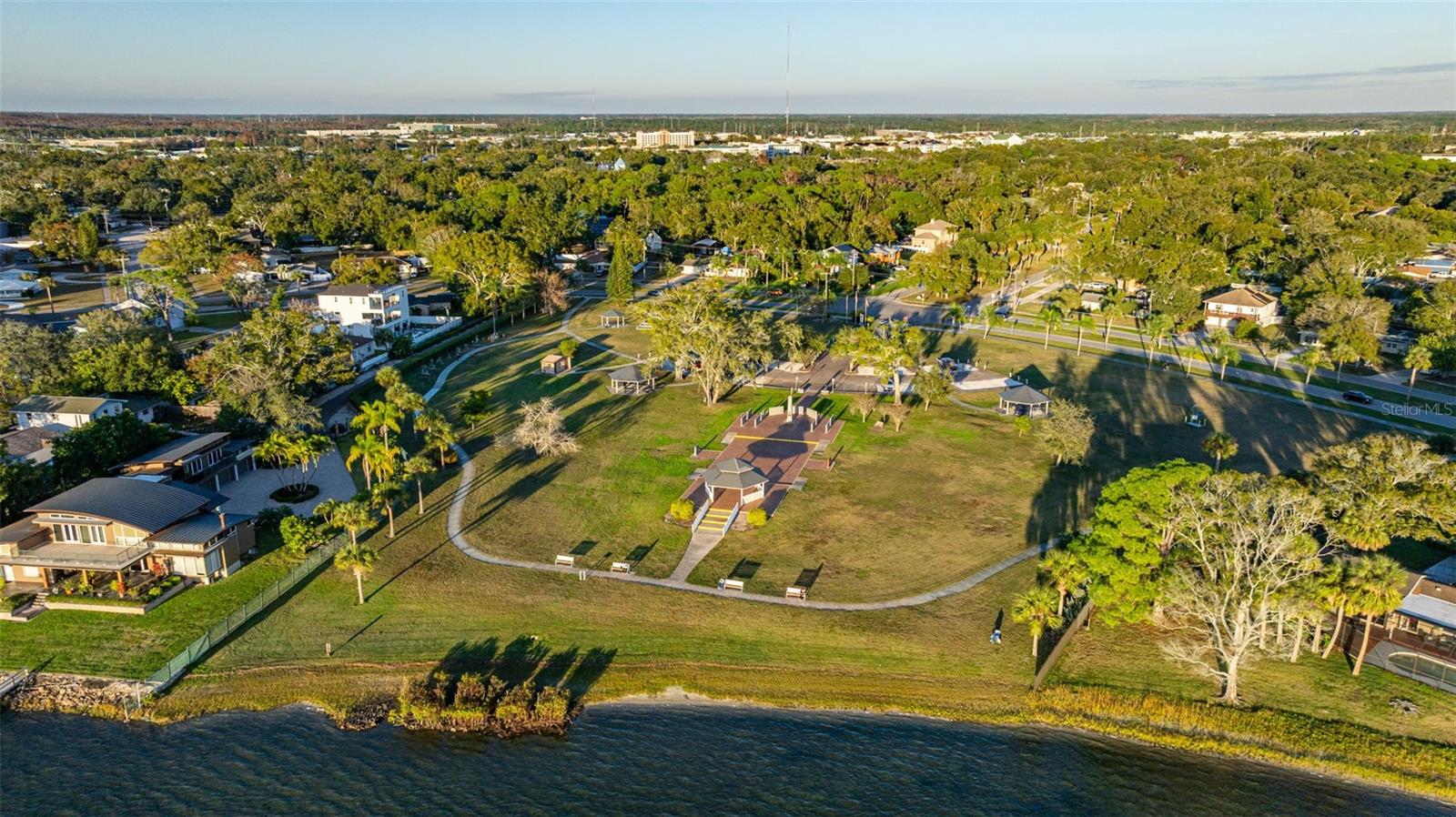 Listing photo id 73 for 152 Brent Circle