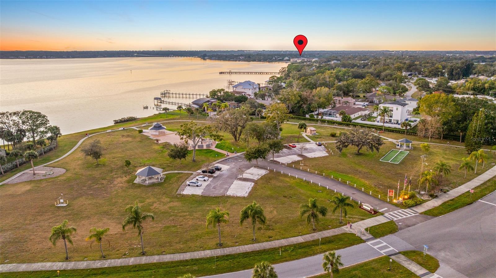 Listing photo id 74 for 152 Brent Circle