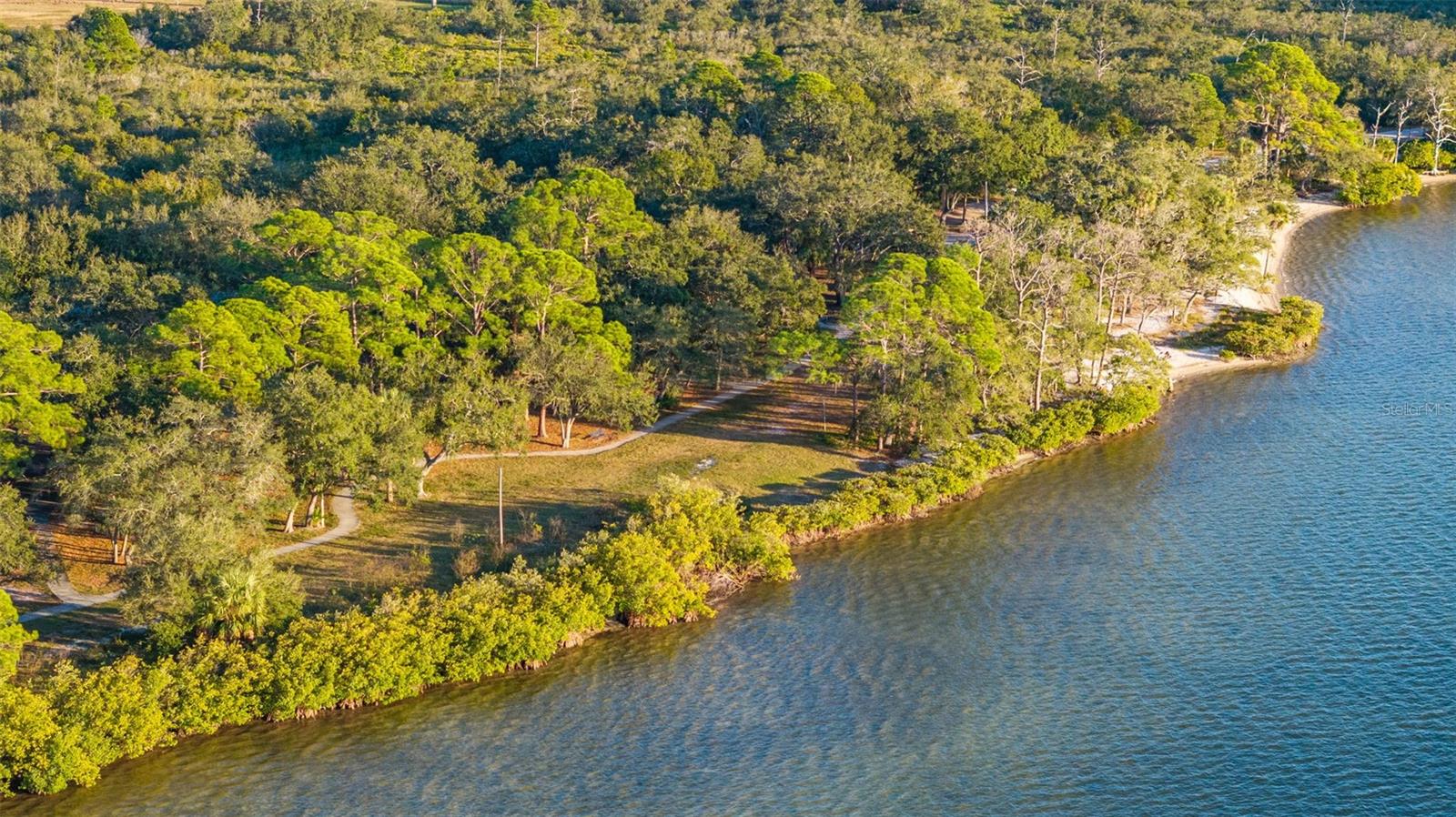 Listing photo id 81 for 152 Brent Circle