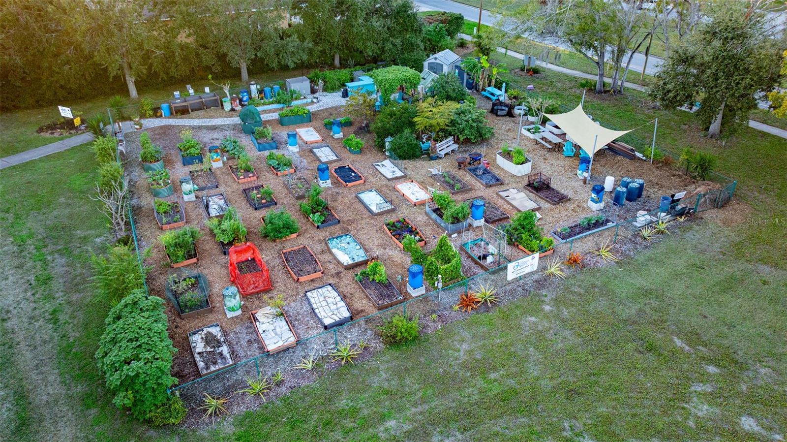 Listing photo id 87 for 152 Brent Circle