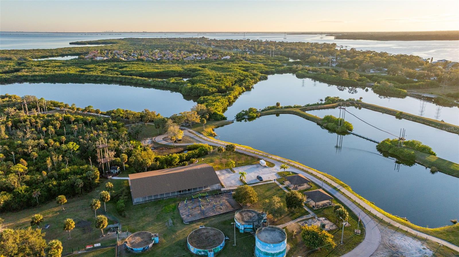 Listing photo id 88 for 152 Brent Circle