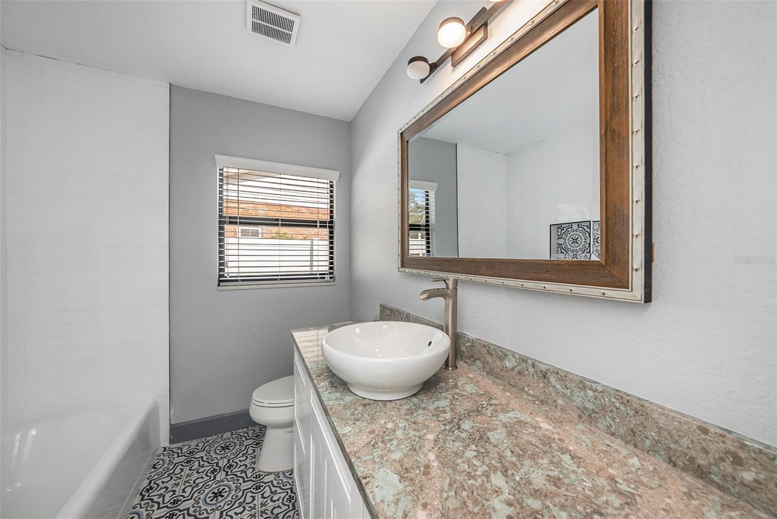 Image 15 of 26 For 1713 Saint Isabel Street