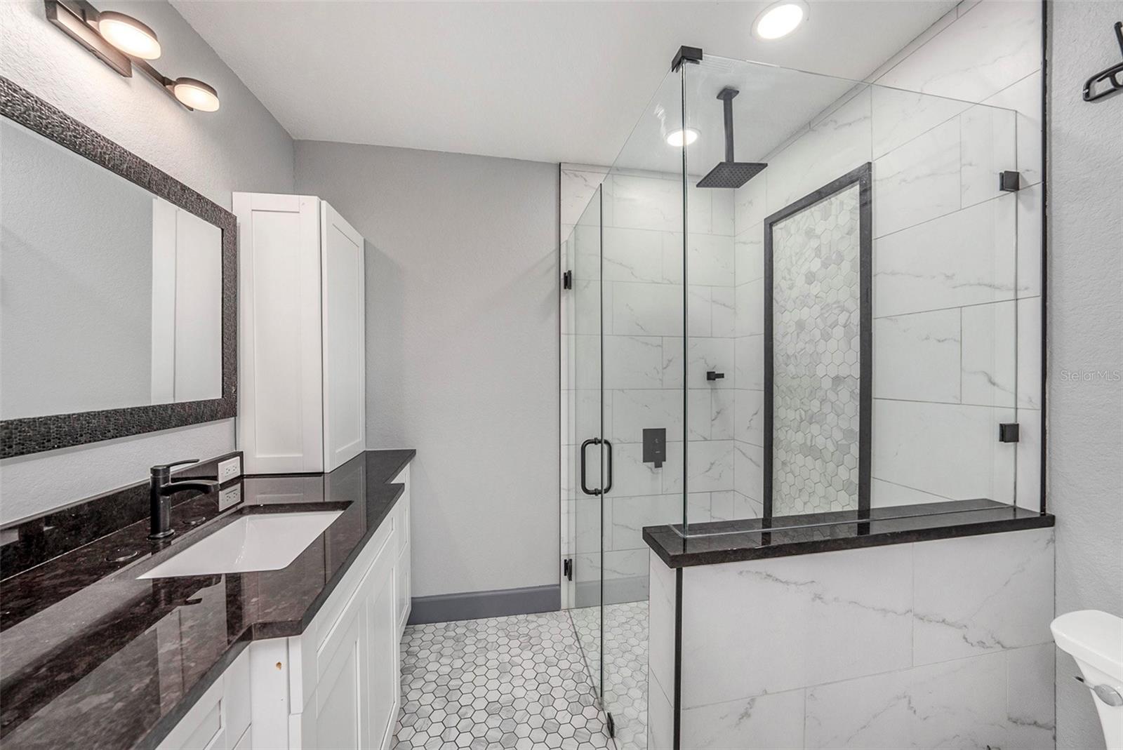 Image 19 of 26 For 1713 Saint Isabel Street