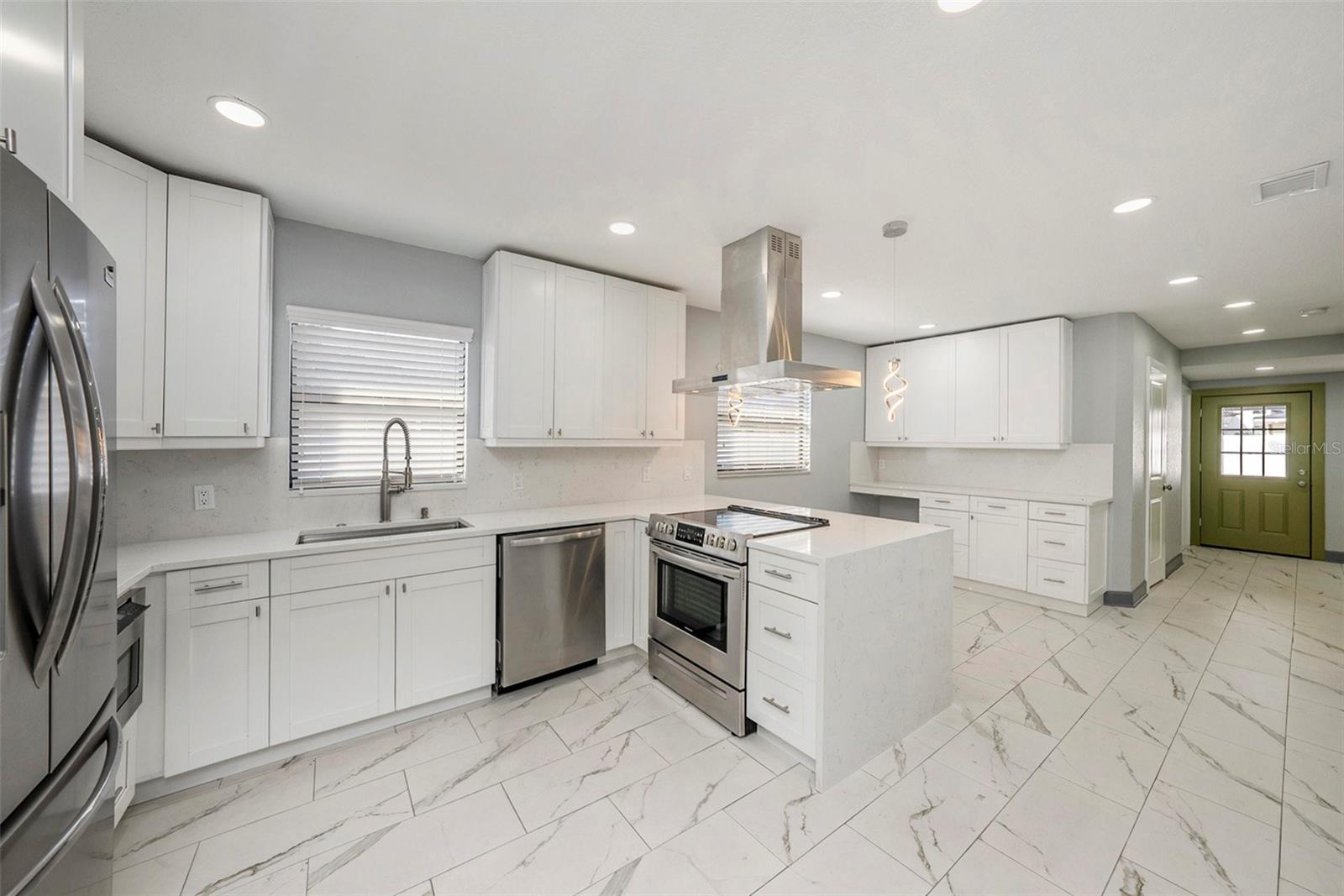 Image 7 of 26 For 1713 Saint Isabel Street