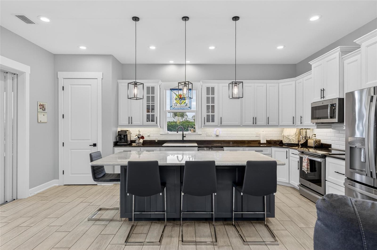 Image 12 of 72 For 3287 Red Tail Hawk Drive