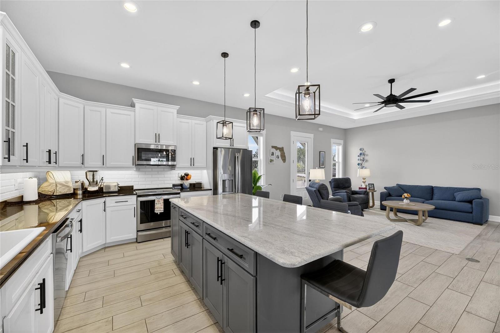 Image 20 of 72 For 3287 Red Tail Hawk Drive