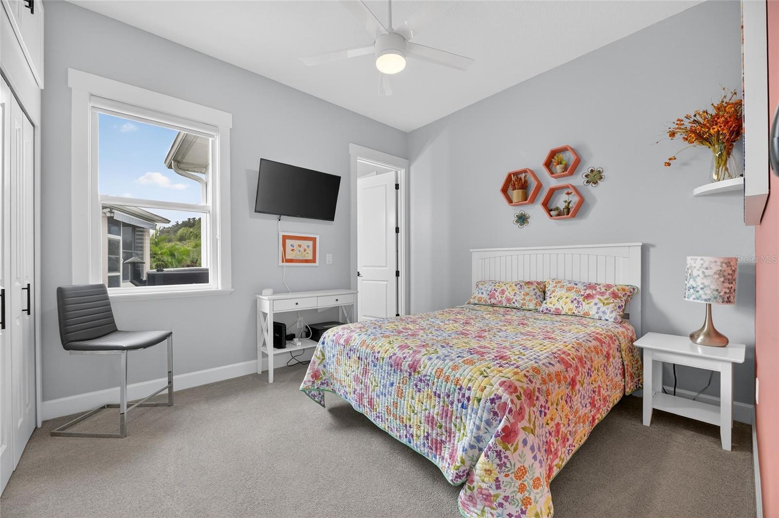 Image 31 of 72 For 3287 Red Tail Hawk Drive