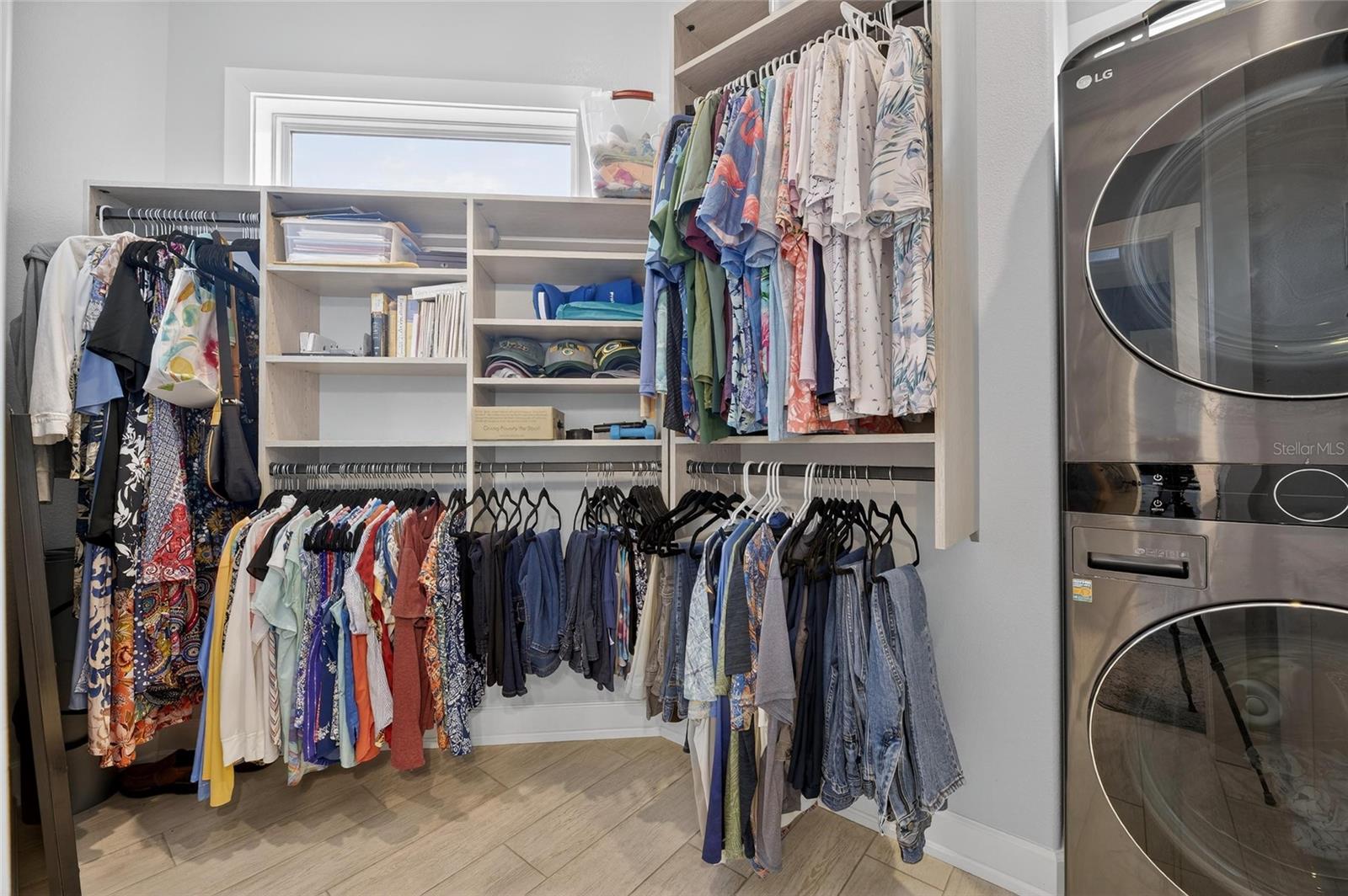 Image 45 of 72 For 3287 Red Tail Hawk Drive