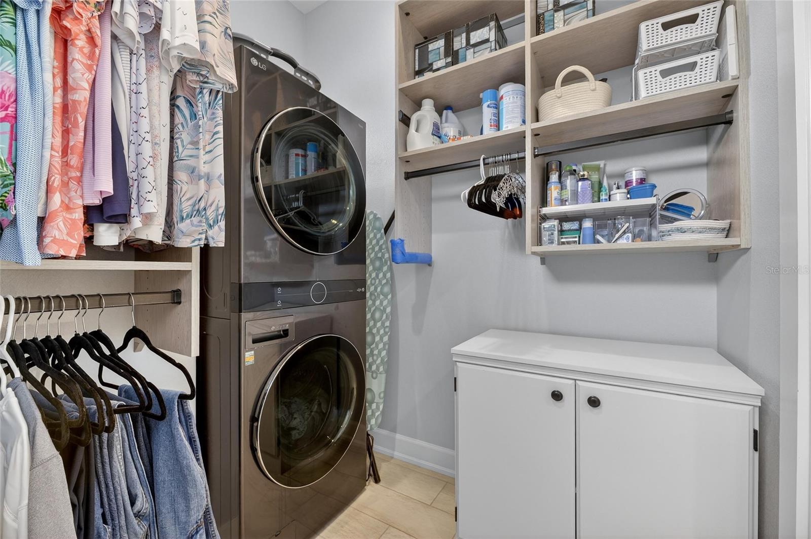 Image 46 of 72 For 3287 Red Tail Hawk Drive