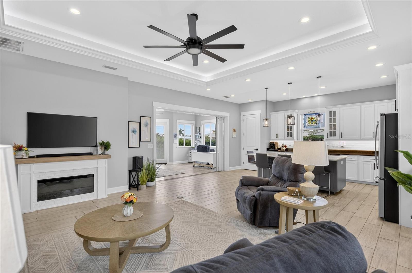 Image 6 of 72 For 3287 Red Tail Hawk Drive