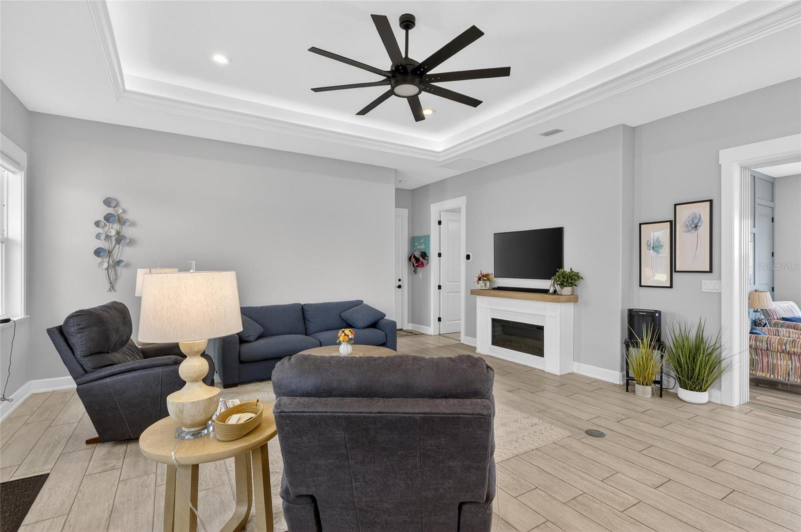 Image 8 of 72 For 3287 Red Tail Hawk Drive