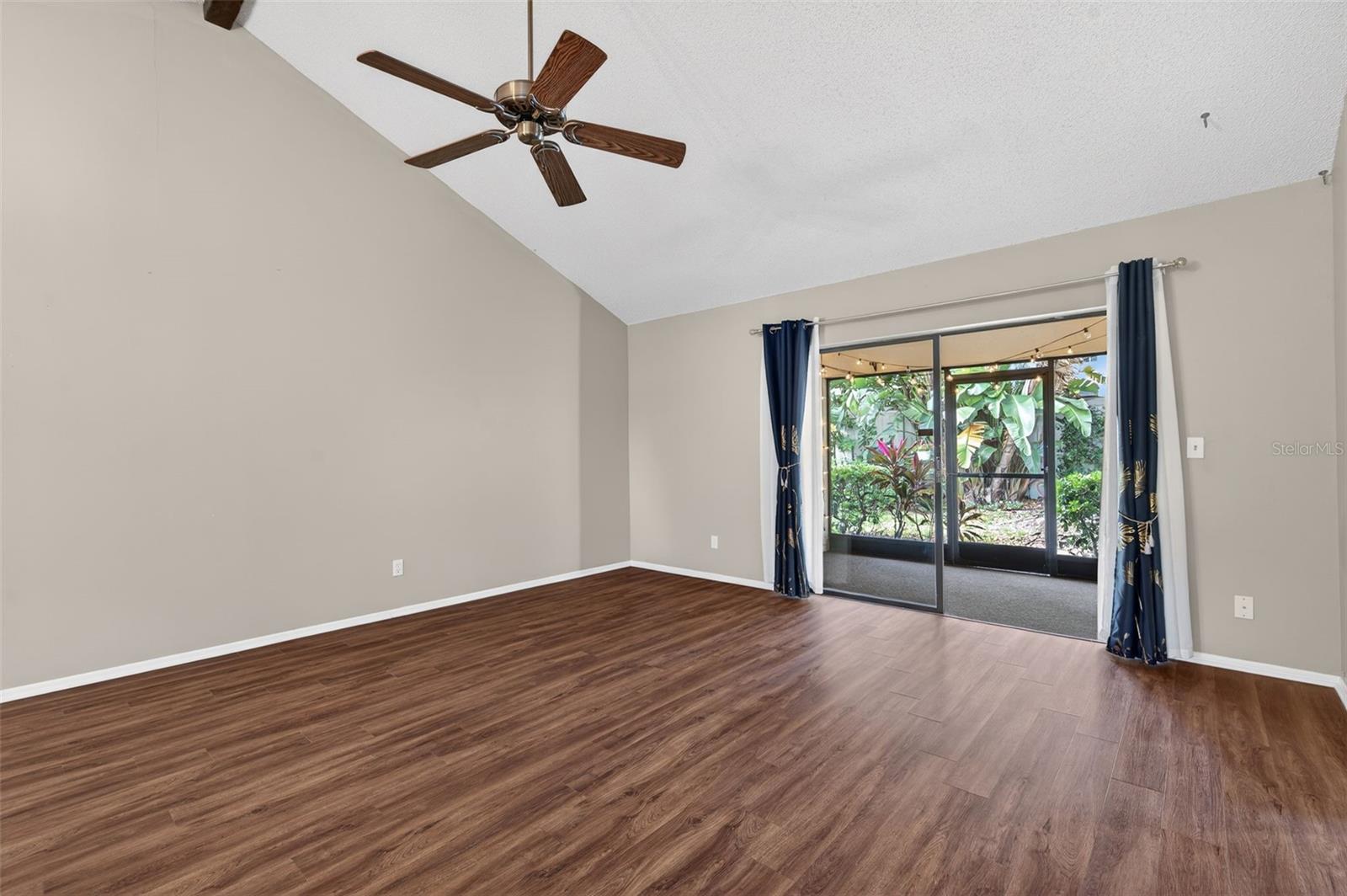 Image 10 of 27 For 3581 Magnolia Ridge Circle C