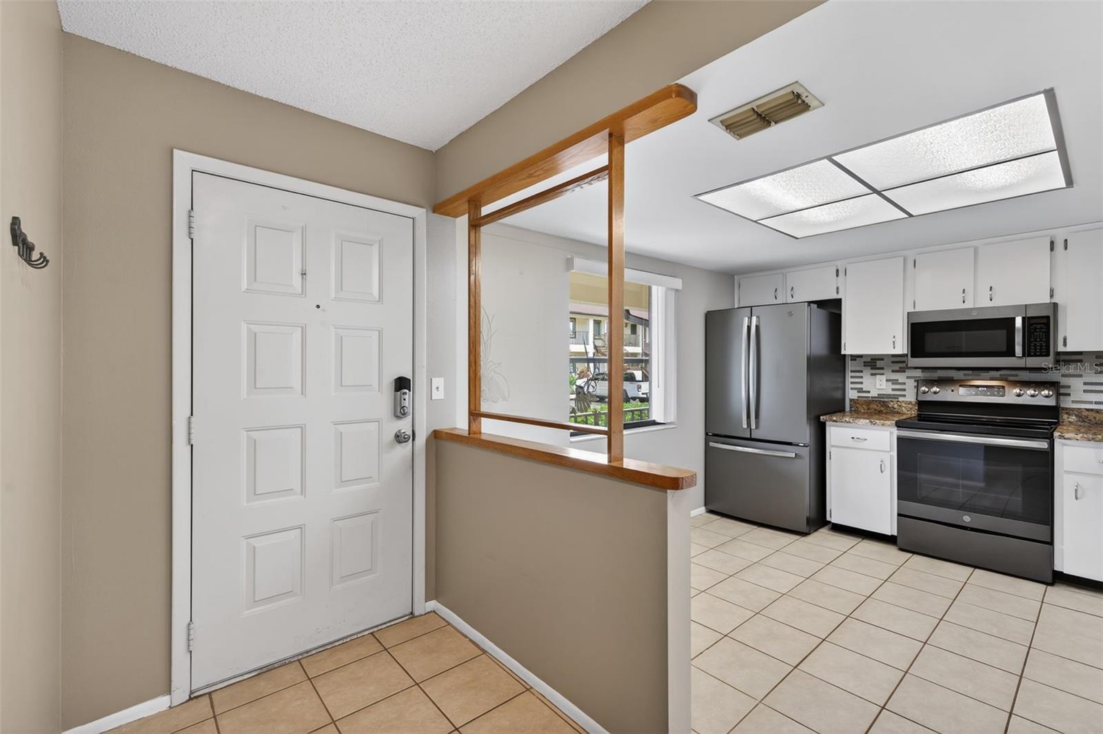 Image 4 of 27 For 3581 Magnolia Ridge Circle C